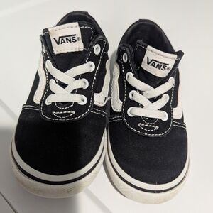 Vans Toddler Classic Black and White Sneakers